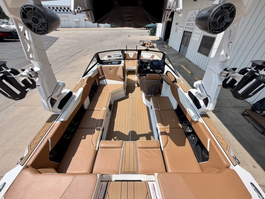 2023-nautique-s23-143609-image10.webp