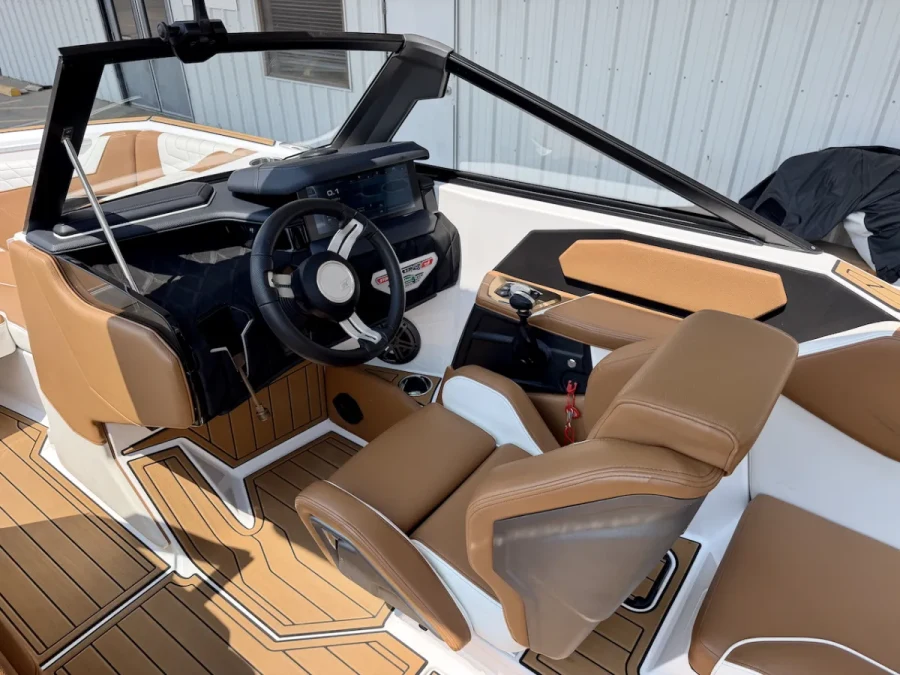 2023-nautique-s23-143609-image11.webp