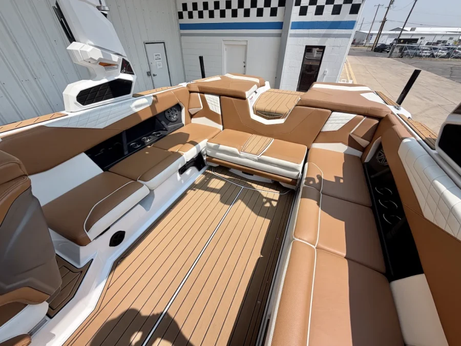 2023-nautique-s23-143609-image22.webp