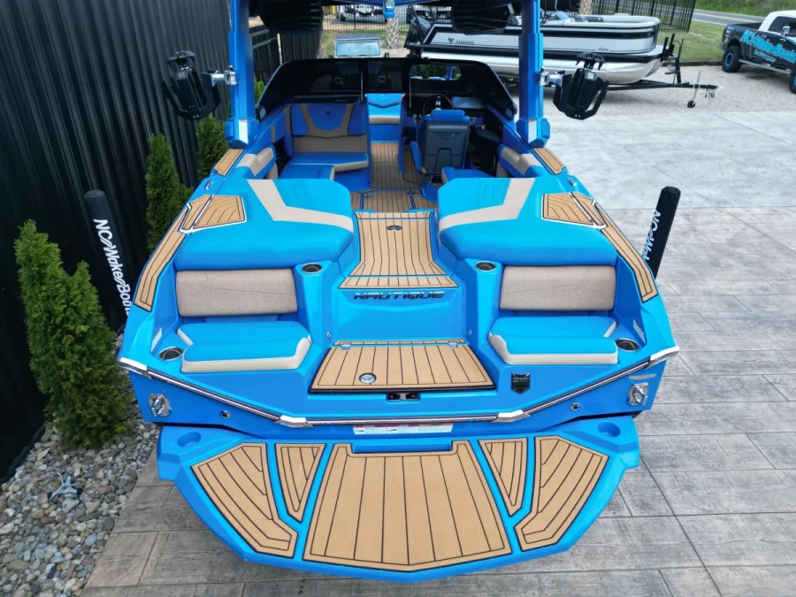 2024-nautique-g23-143610-image12.webp