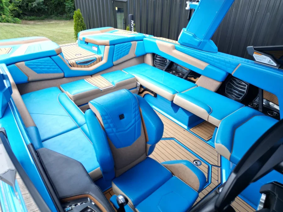 2024-nautique-g23-143610-image4.webp