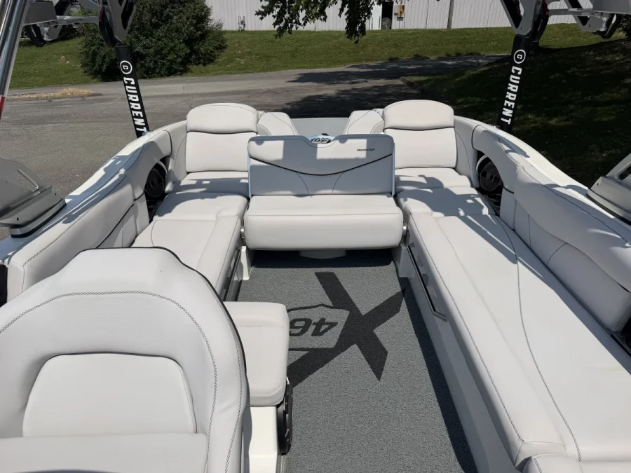 2018-mastercraft-x46-143612-image3.webp
