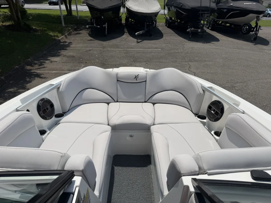 2018-mastercraft-x46-143612-image6.webp