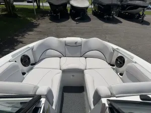 2018-mastercraft-x46-143612-image6.webp