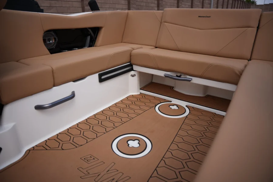 2021-mastercraft-nxt22-143621-image13.webp
