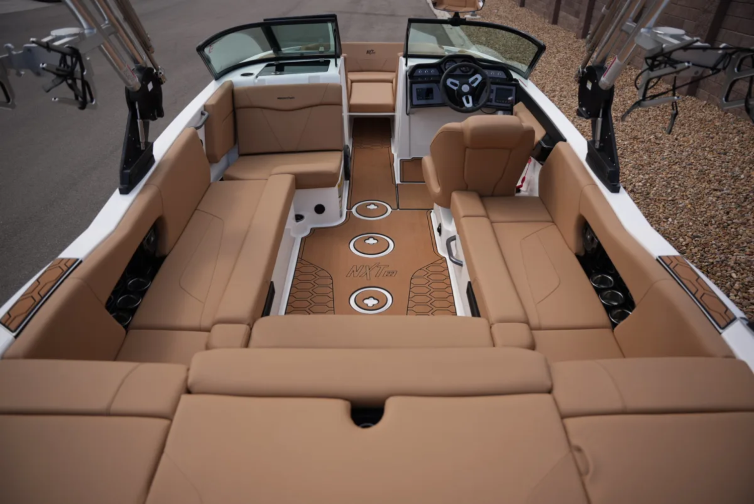 2021 MasterCraft NXT22