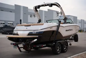 2021-mastercraft-nxt22-143621-image4.webp