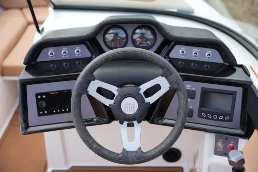 2021-mastercraft-nxt22-143621-image8.webp