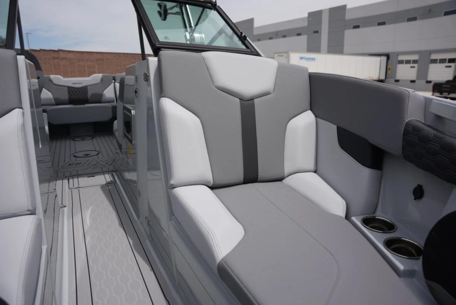 2026 MasterCraft XT23 - Executive Demo!