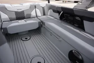2026-mastercraft-xt23-143622-image11.webp
