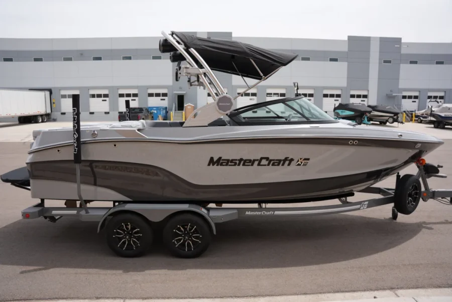 2026-mastercraft-xt23-143622-image5.webp
