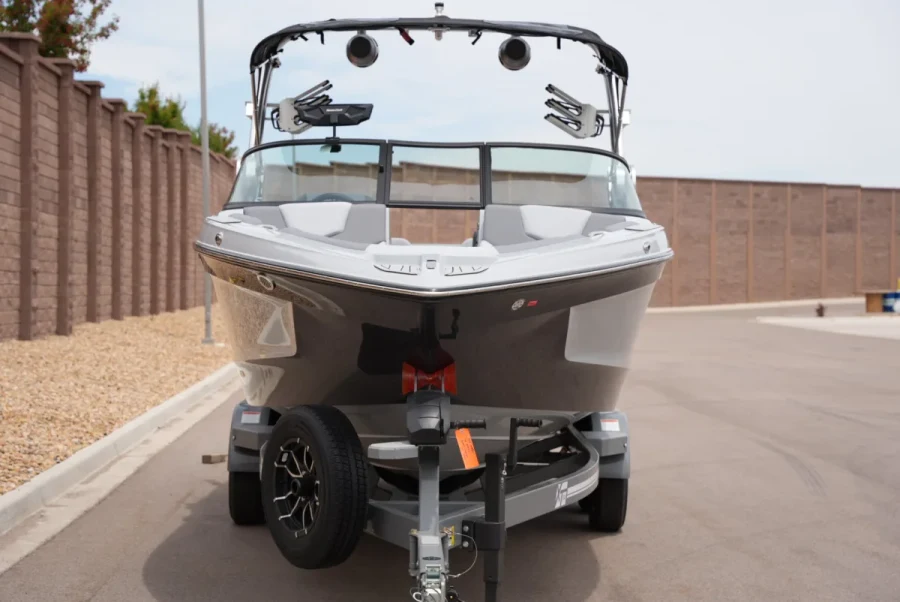 2026-mastercraft-xt23-143622-image6.webp