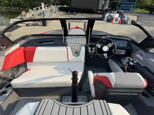 2024-nautique-ski-nautique-143624-image2.webp