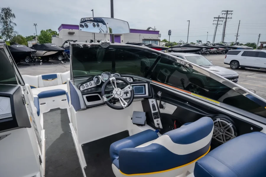 2012-mastercraft-x55-143630-image7.webp
