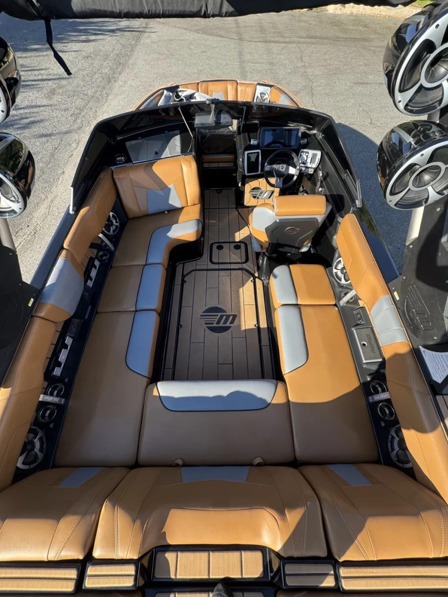 2020-malibu--wakesetter-23-mxz-143633-image10.webp
