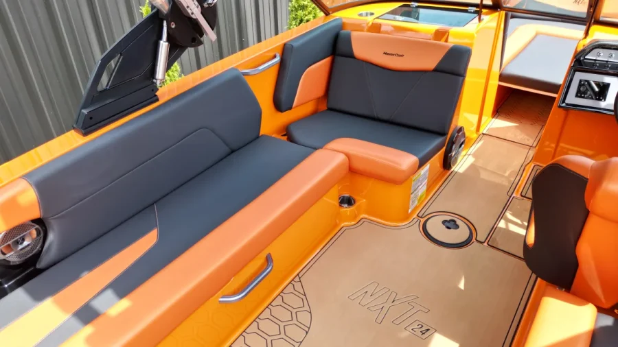 2022-mastercraft-nxt24-143635-image8.webp