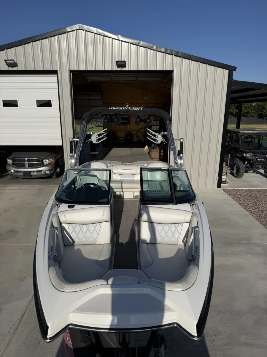 2015-mastercraft-x20-143648-image2.webp