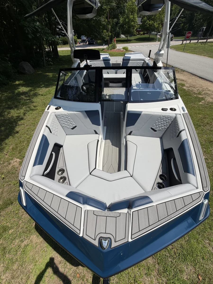 2024-nautique-gs22-143663-image8.webp