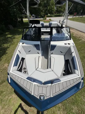 2024-nautique-gs22-143663-image8.webp