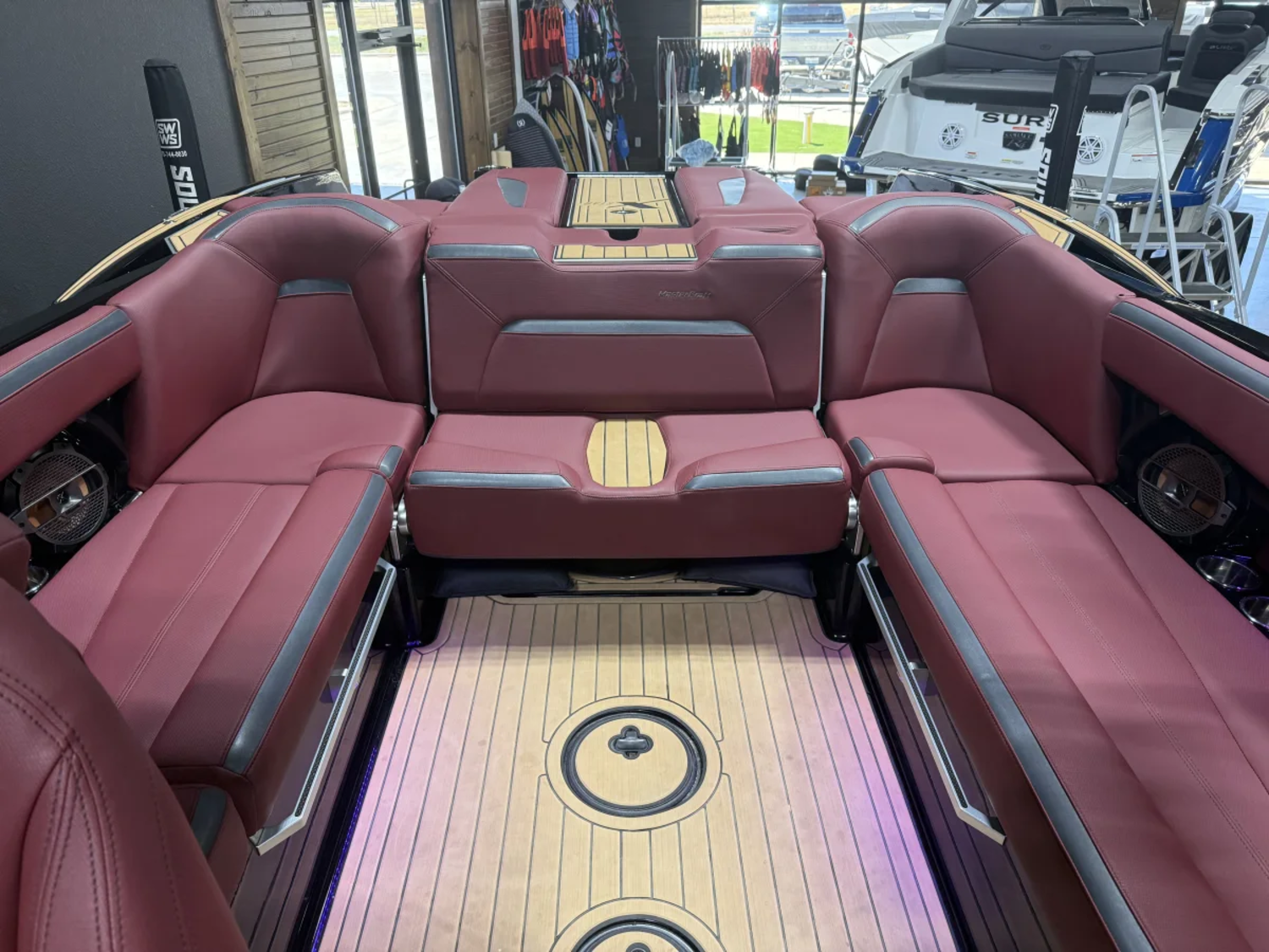 2023 MasterCraft XStarS - Photo Boat