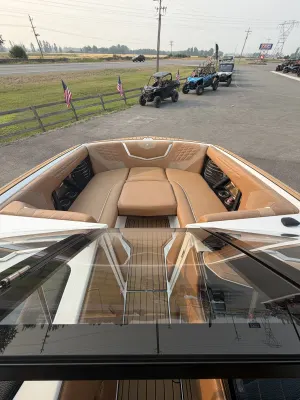 2022-nautique-g23-143669-image7.webp