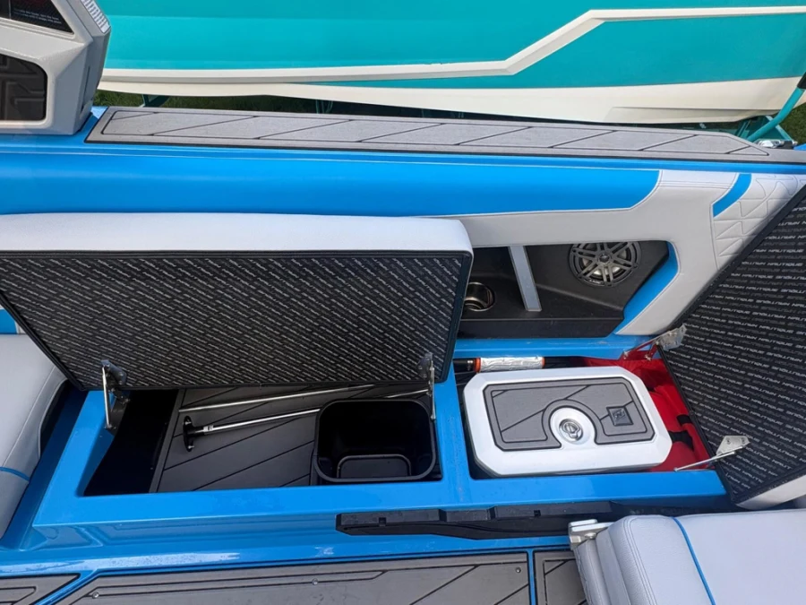 2026-nautique-gs24-143672-image10