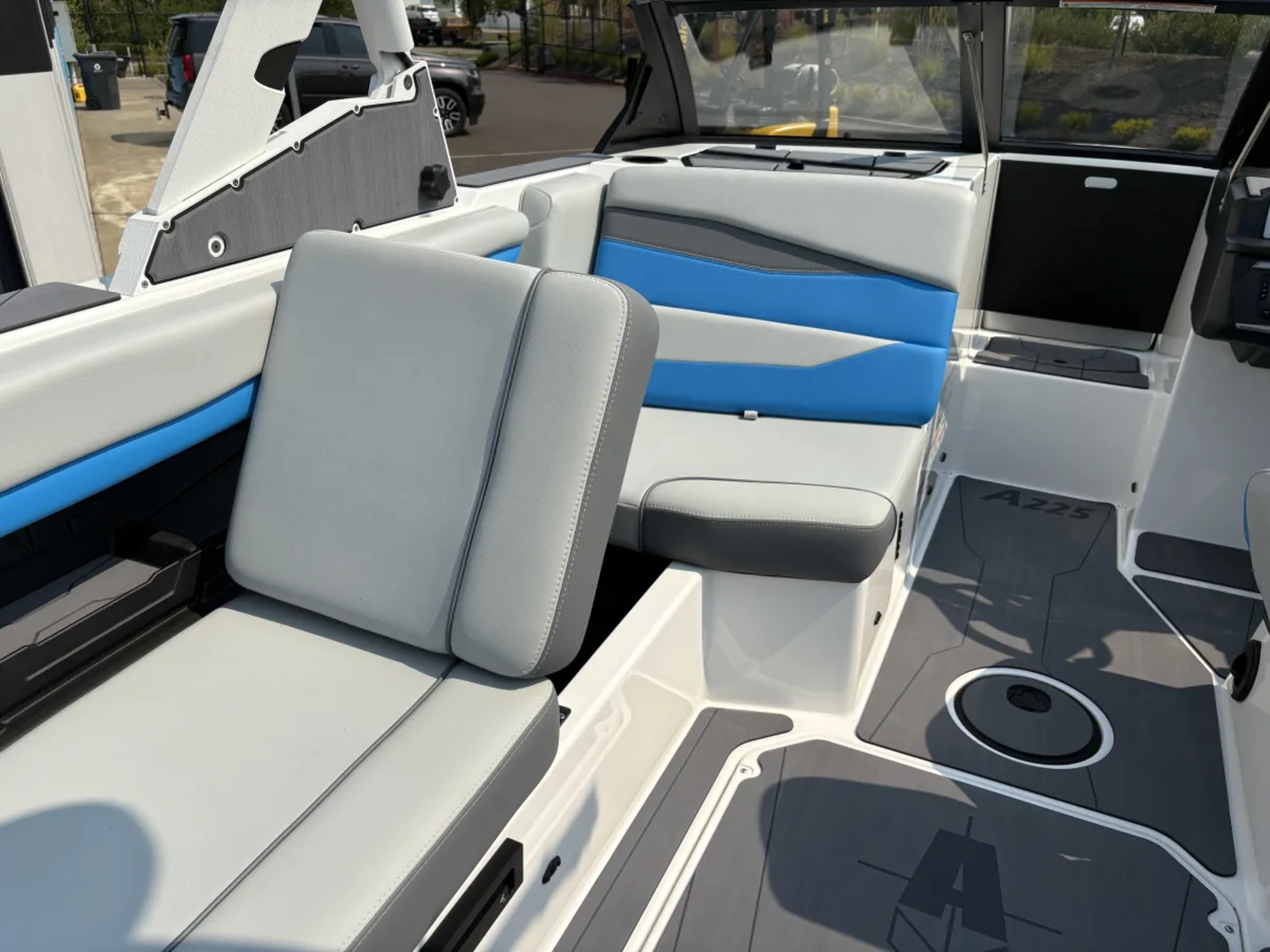 2024 Axis A225