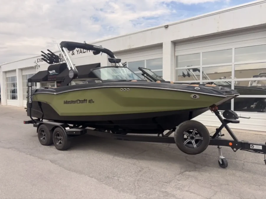 2023-mastercraft-nxt22-143677-image1.webp