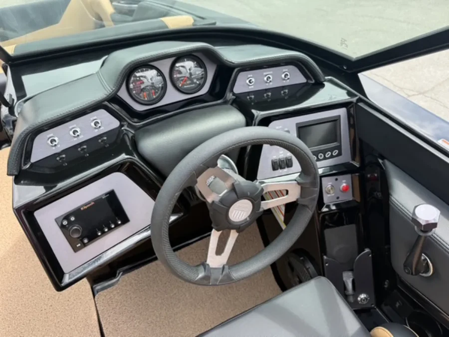 2023-mastercraft-nxt22-143677-image16.webp