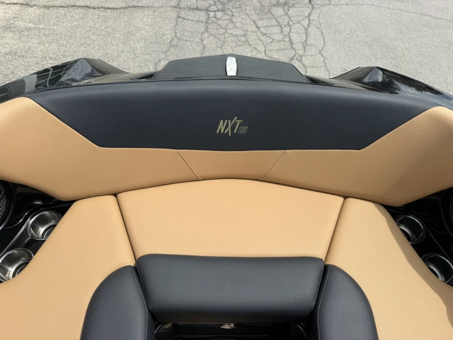 2023-mastercraft-nxt22-143677-image9.webp