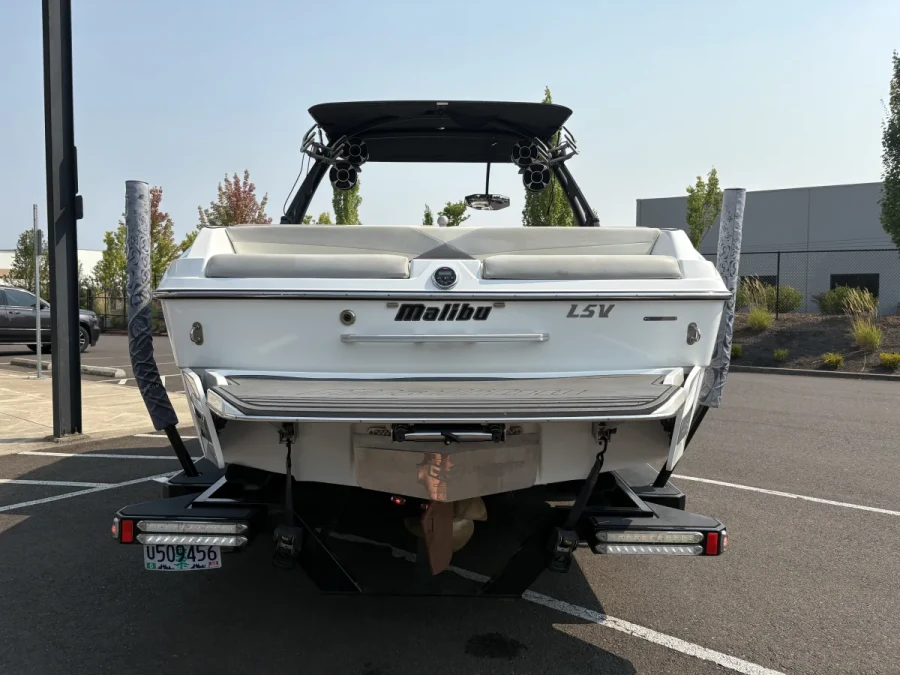 2015-malibu-wakesetter-23-lsv-143681-image5.webp