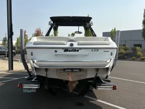 2015-malibu-wakesetter-23-lsv-143681-image5.webp