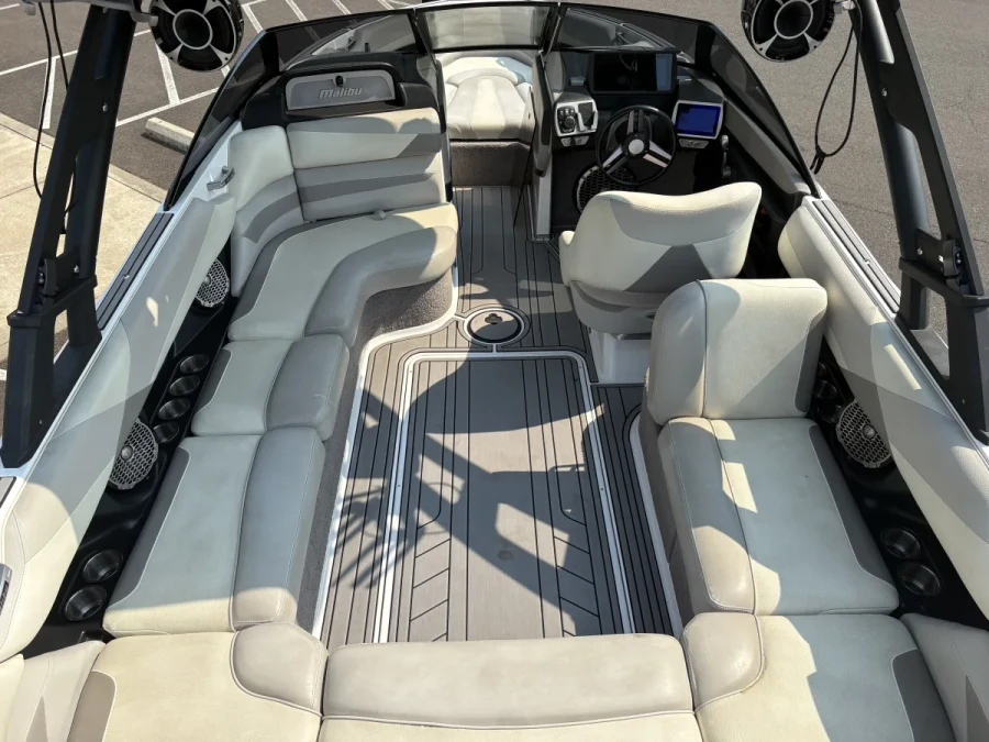 2015-malibu-wakesetter-23-lsv-143681-image6.webp