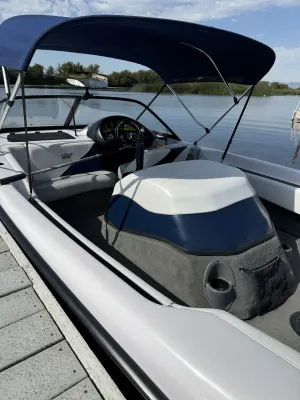 2000-nautique-ski-nautique-196-143687-image3.webp