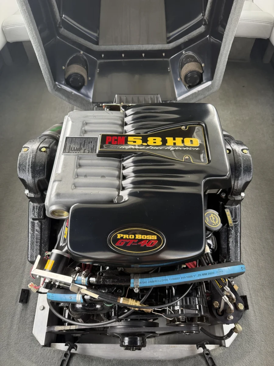 2000-nautique-ski-nautique-196-143687-image7.webp