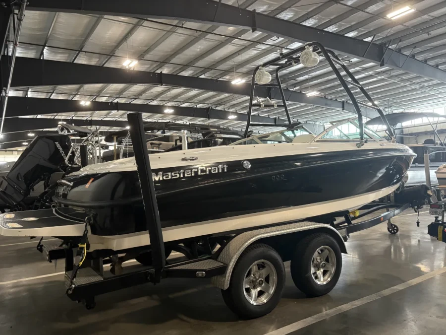 2001-mastercraft-maristar-210-143694-image3.webp