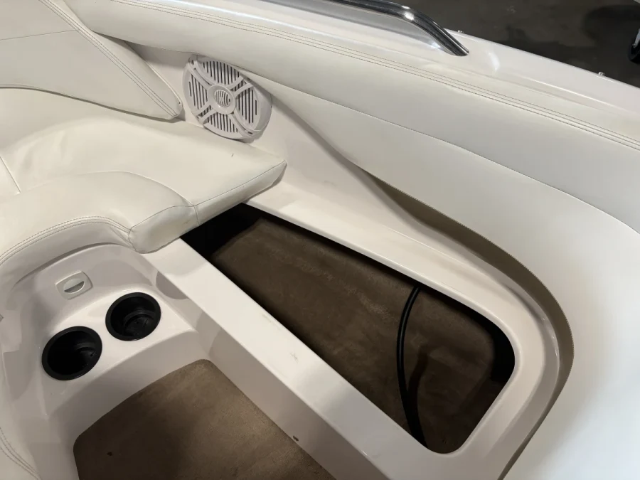 2001-mastercraft-maristar-210-143694-image7.webp