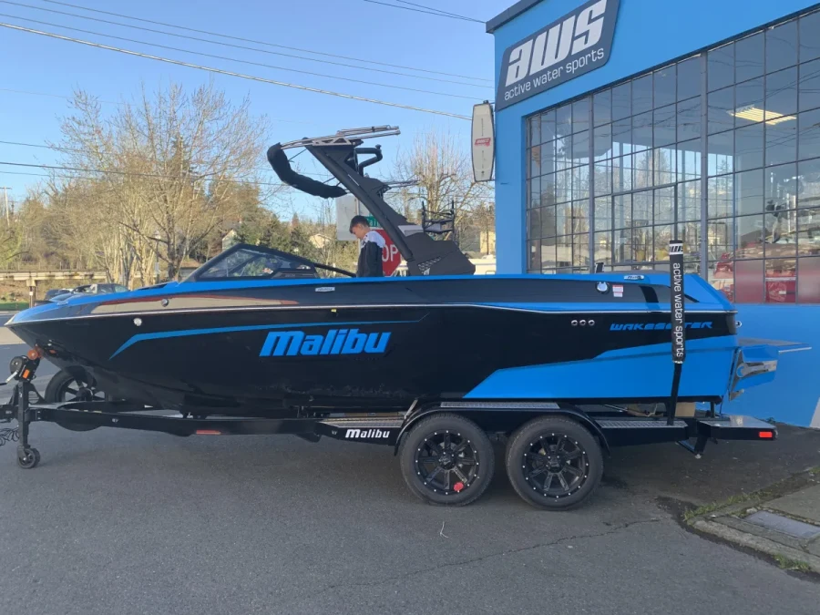 2021-malibu-wakesetter-23-lsv-143699-image1.webp
