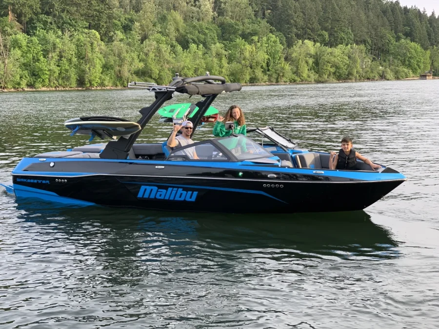 2021-malibu-wakesetter-23-lsv-143699-image3.webp