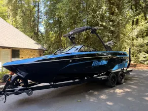 2021-malibu-wakesetter-23-lsv-143699-image8.webp