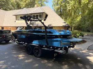 2021-malibu-wakesetter-23-lsv-143699-image9.webp