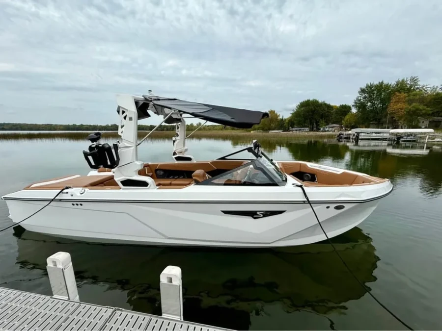 2025-nautique-s23-143700-image2.webp