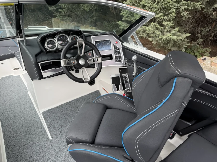 2019-mastercraft-xt25-131844-image9.webp