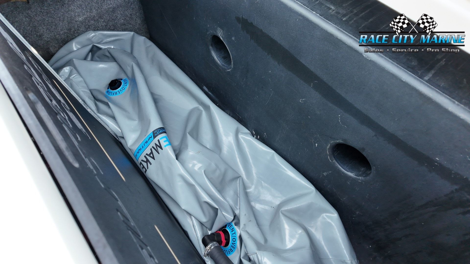 2018 Nautique 230