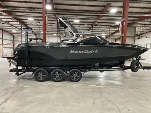 2020-mastercraft-x24-143722-image1