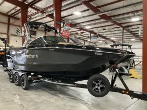 2020-mastercraft-x24-143722-image2
