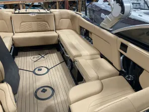 2020-mastercraft-x24-143722-image7