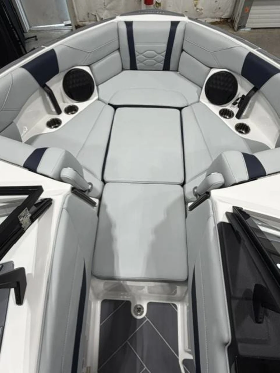2027-malibu-wakesetter-23-lsv-143735-image10
