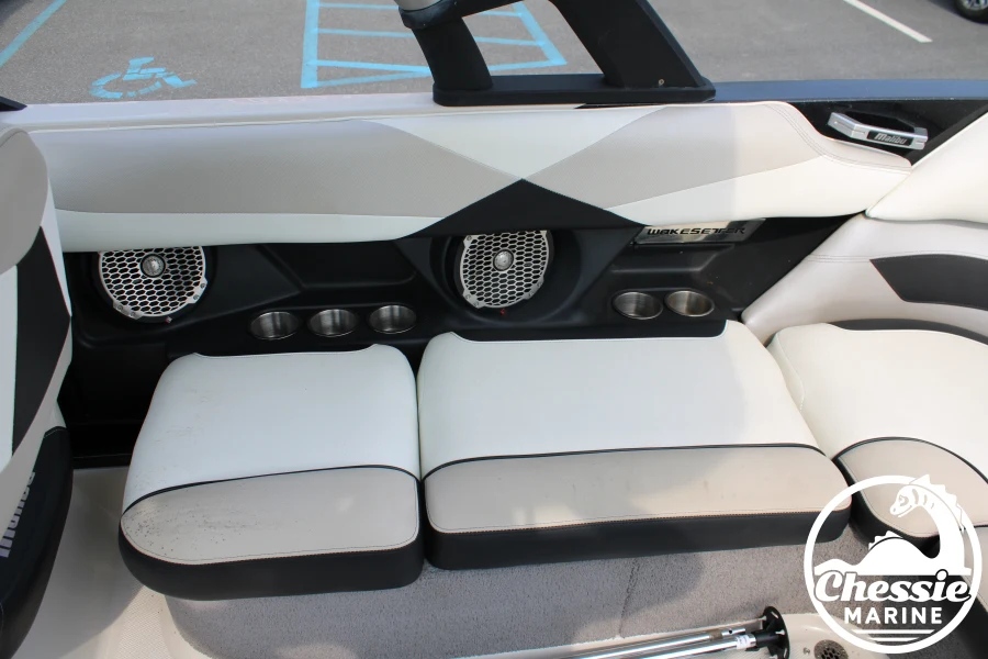 2016-malibu-wakesetter-23-lsv-143742-image15