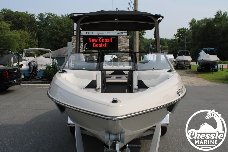 2016-malibu-wakesetter-23-lsv-143742-image8